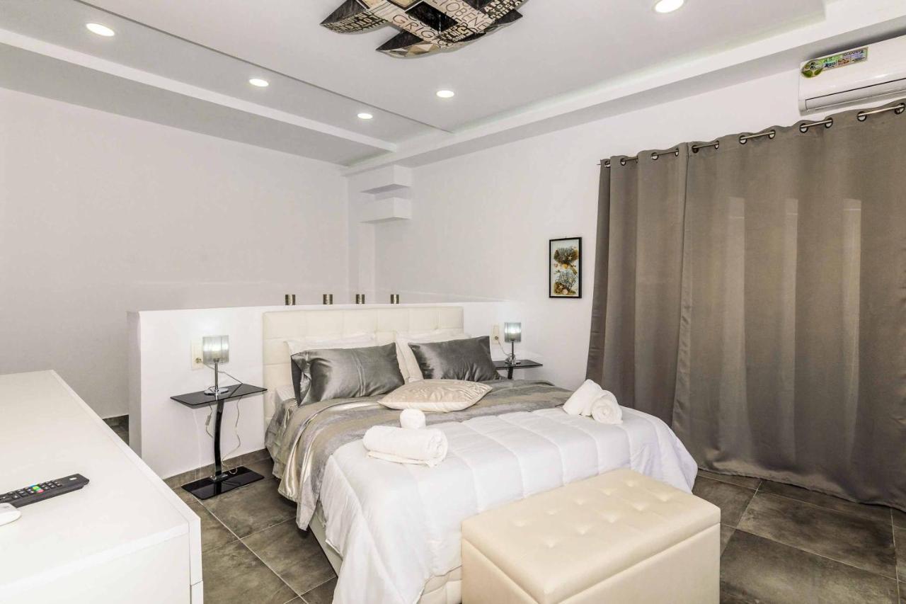 Amare La Vita Villa By Solmar Villas Plános Buitenkant foto