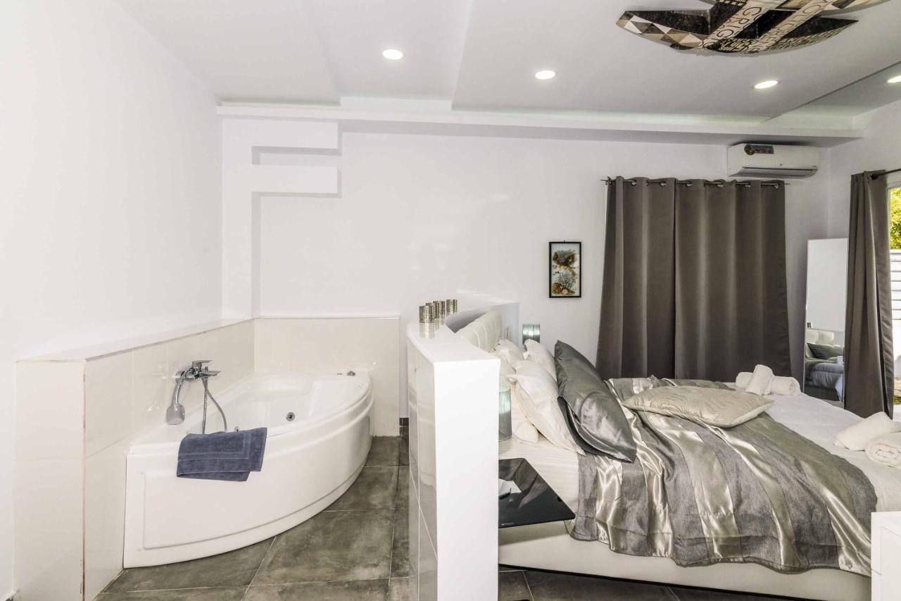 Amare La Vita Villa By Solmar Villas Plános Buitenkant foto
